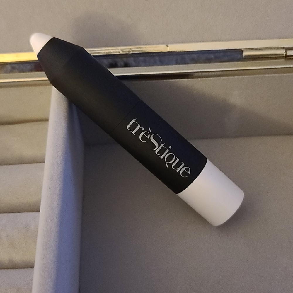 trèStiQue Blurring Primer